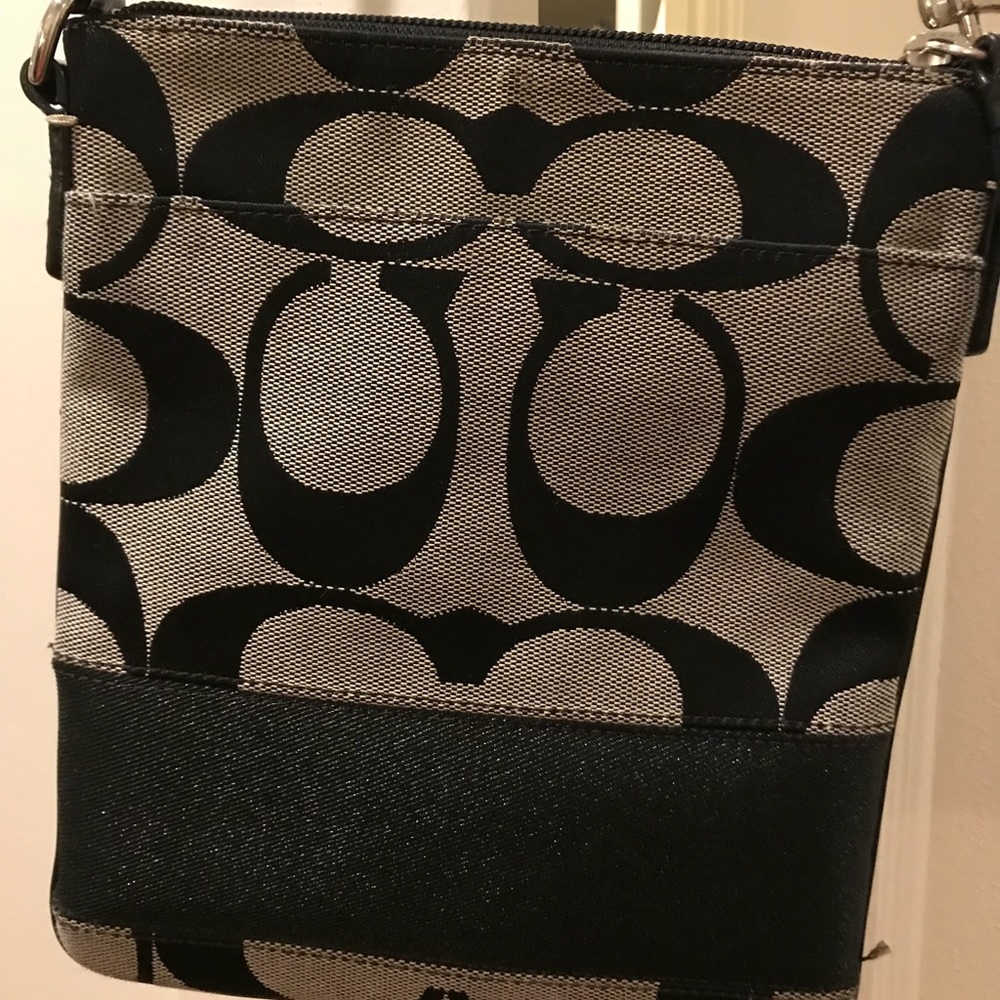 Classic Coach Crossbody